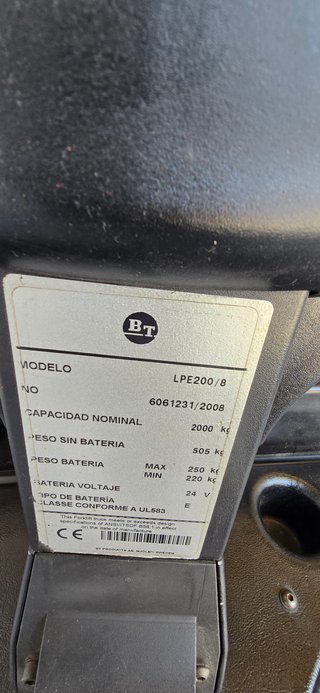 TRANSPALETA FRUTERA BT LPE200/8 2008