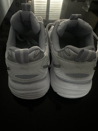 Zapatillas Puma Mujer Plata y Blanco