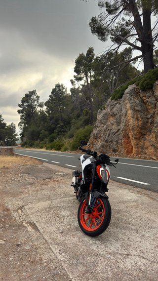KTM 390 Duke Naranja/Blanca