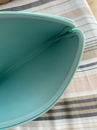 Funda portátil/tablet ARVOK color menta 34 x 24 cm