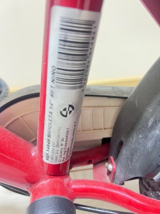Bicicleta infantil B'Twin 14” con ruedines