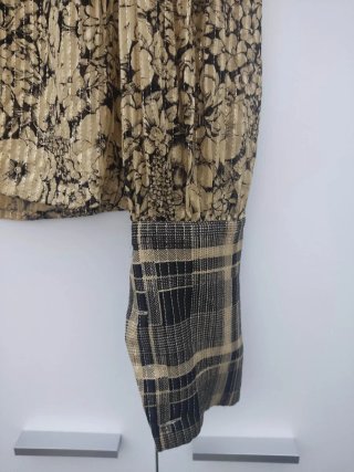 Camicia plissé dorata floreale