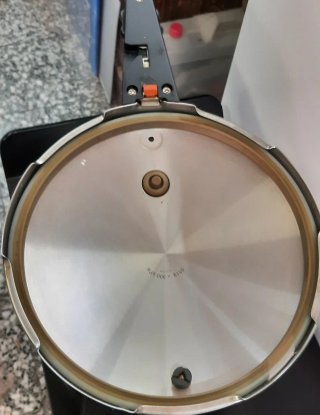 Olla a presión WMF Perfect Made in Germany