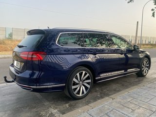 Volkswagen Passat Variant R-Line