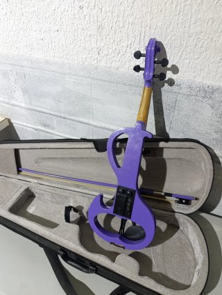 Violín Eléctrico Morado con Arco y Funda
