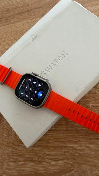 Apple Watch Ultra 2 Cassa Titanio perfetto