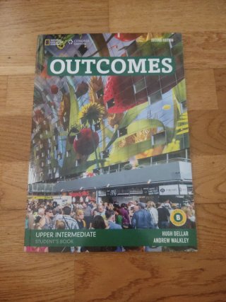 OUTCOMES BRE UPPER-INTERMEDIAT E STUDENT'S BOOK...