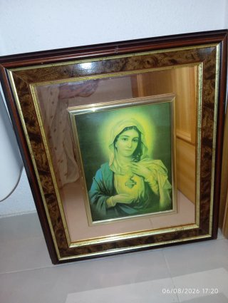 Cuadro Virgen María, el marco es con espejo