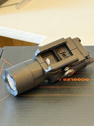 linterna tactica