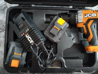 Atornillador a batería JCB