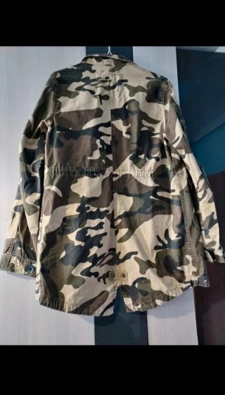 Parka de #Bershka puesta una vez