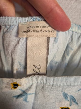 Top corto floral azul