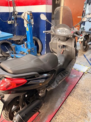 Piaggio 125 Negra