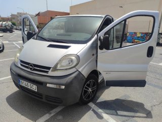 Opel Vivaro 2006