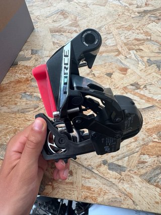 Cambio y desviador SRAM FORCE eTap AXS