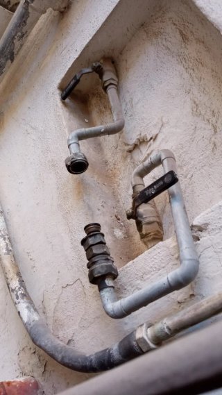 Hago servicio de fontanería, electricidad, albañil