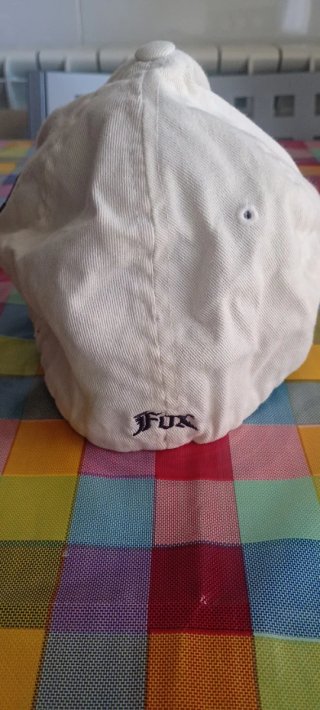 Lote 3 Gorras Chico Quiksilver,Specialized y Fox