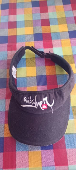 Lote 3 Gorras Chico Quiksilver,Specialized y Fox