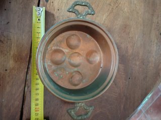 Delizioso pentolino antico in rame