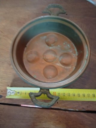 Delizioso pentolino antico in rame