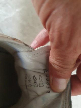 Zapatillas Prada Blancas y Grises