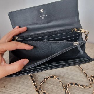 Bolso/cartera chanel negra en muy buen estado