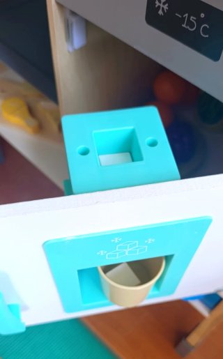 Cocinita de madera Montessori con accesorios
