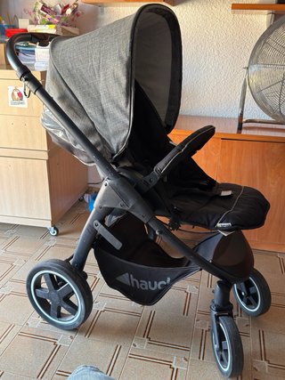 Silla de paseo Hauck gris y negra