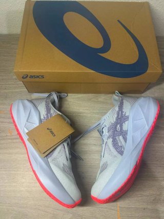 Asics Novablast 5 Tokyo Rosa talla 39