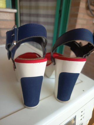 Sandalias Gioseppo Talla 37 Rojas y Blancas