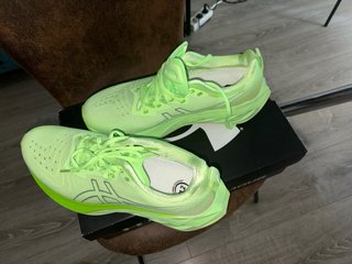 Zapatillas ASICS Verdes Talla 44
