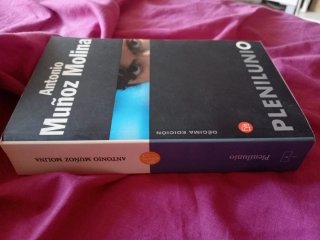 2 libros ANTONIO MUÑOZ MOLINA=3 y 4€ más un regalo