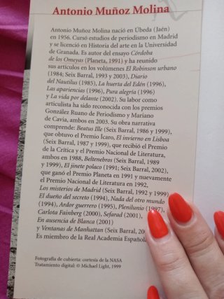 2 libros ANTONIO MUÑOZ MOLINA=3 y 4€ más un regalo