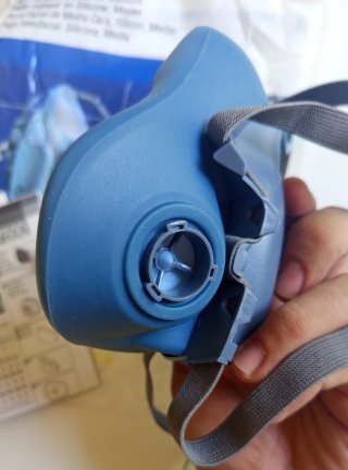 Mascarilla 3M Talla M. Nueva a estrenar.