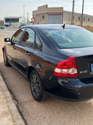 Volvo S40 II 2.4 140 cv. Etiqueta C