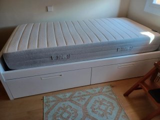Cama nido blanca con dos cajones mas colchón.