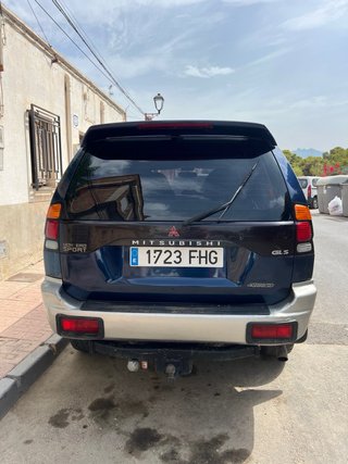 Mitsubishi Montero 2003