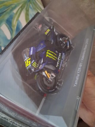 Maqueta Yamaha YZR-M1 Valentino Rossi 2020