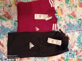 Tuta Adidas donna rossa e nera nuova con cartellin