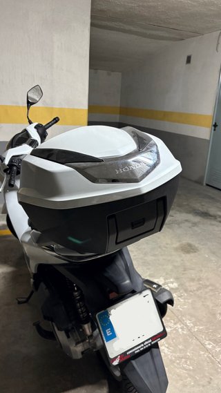 Honda SH Blanca