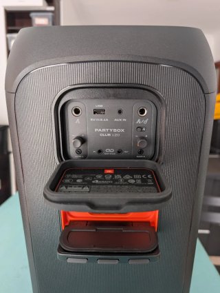 Altavoz bluetooth JBL Partybox Club 120