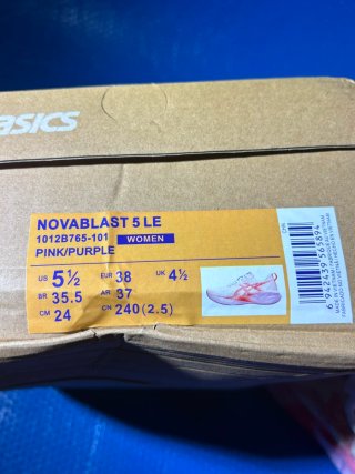 Asics Novablast 5 Pink/Red