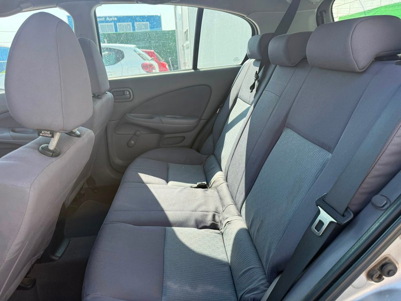 Nissan Almera 2005, foto 10
