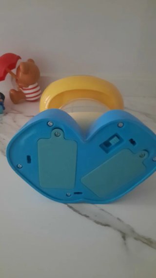 Juguete infantil con regalo