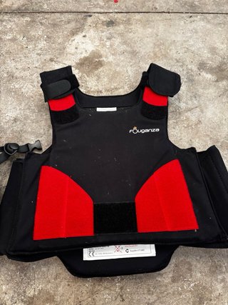 Casco y Chaleco Equitación Rouganza Talla Única