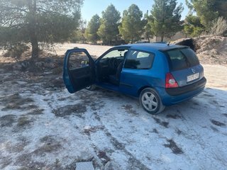 Renault Clio 2004