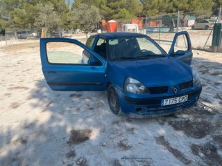 Renault Clio 2004