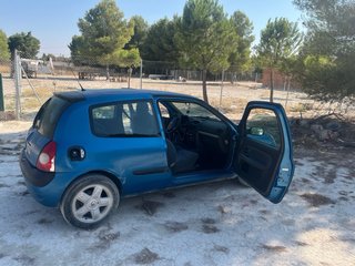 Renault Clio 2004