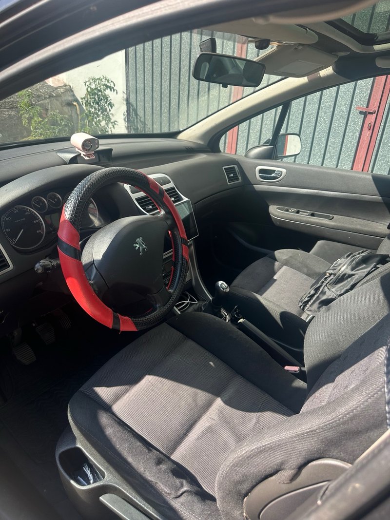 Peugeot 307 2004 - foto 1