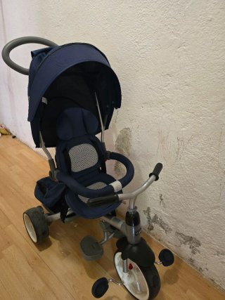 Triciclo infantil azul